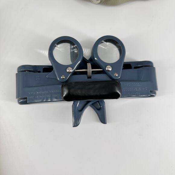 Vintage Abrams CB-1 2-4 Stereoscope with Case & Manual USA Made - Picture 2 of 9